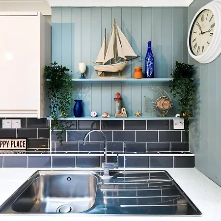 The Smugglers Hideout - Sleeps 4 - With Hot Tub Villa The Mumbles Exterior photo