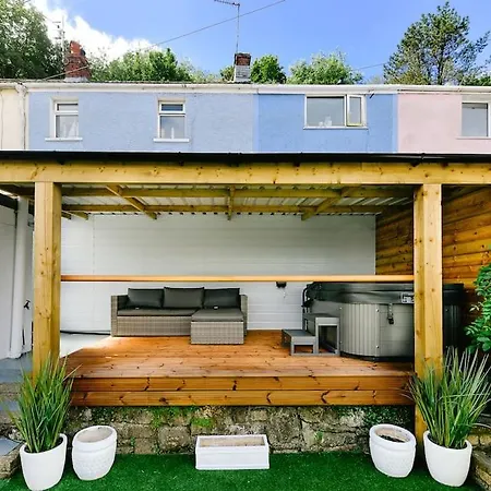 The Smugglers Hideout - Sleeps 4 - With Hot Tub Villa The Mumbles Exterior photo
